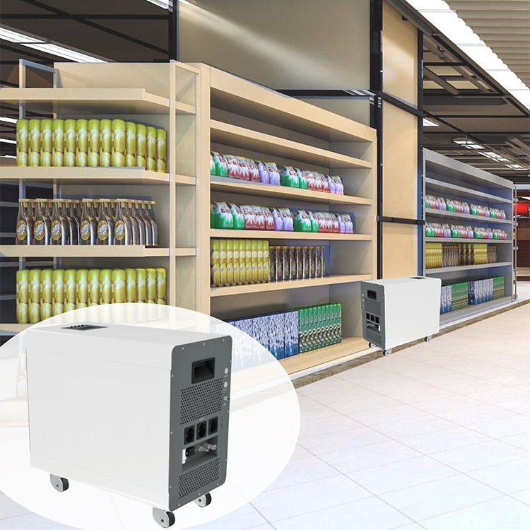 Soluzione di alimentazione integrata all'interno di una batteria all'interno di un inverter avanzata per la conversione e lo stoccaggio di energia senza soluzione di continuità